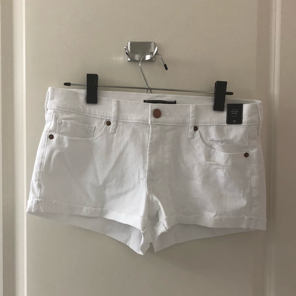 Abercrombie & Fitch White Denim Shorts (28)